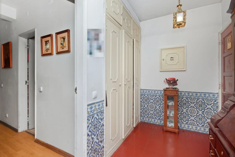 Apartamento T4 para Venda em Algueirão-Mem Martins Foto 8