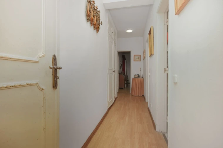 Apartamento T4 para Venda em Algueirão-Mem Martins Foto 9