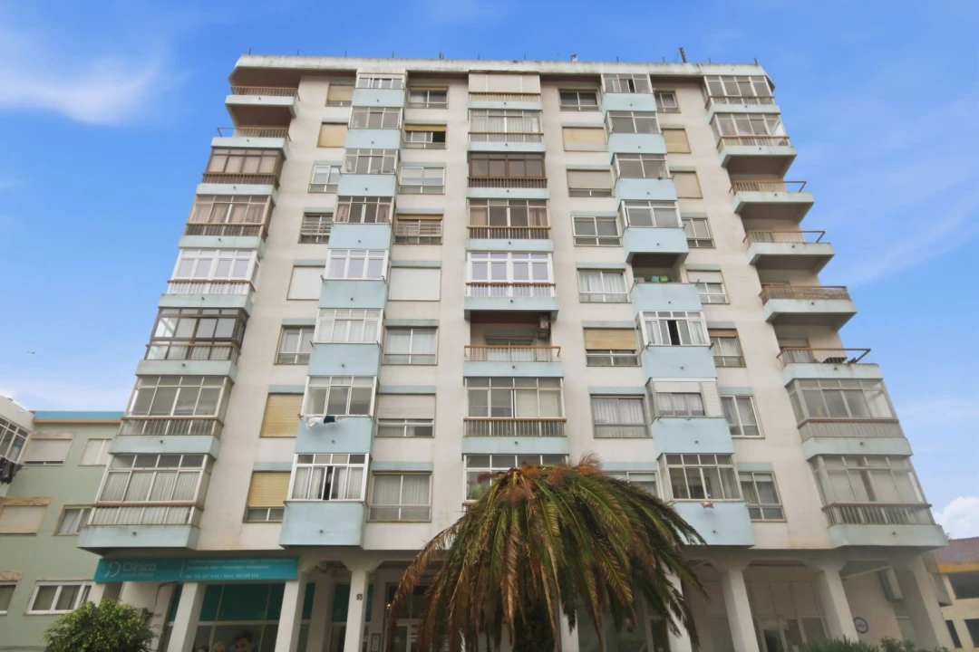 Apartamento T4 para Venda em Algueirão-Mem Martins Foto 31