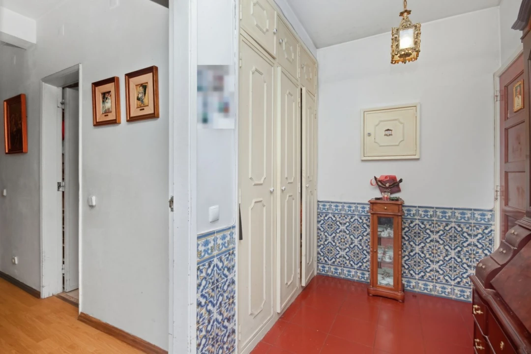 Apartamento T4 para Venda em Algueirão-Mem Martins Foto 8