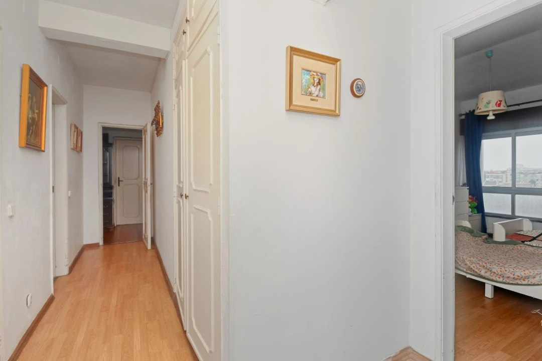 Apartamento T4 para Venda em Algueirão-Mem Martins Foto 18