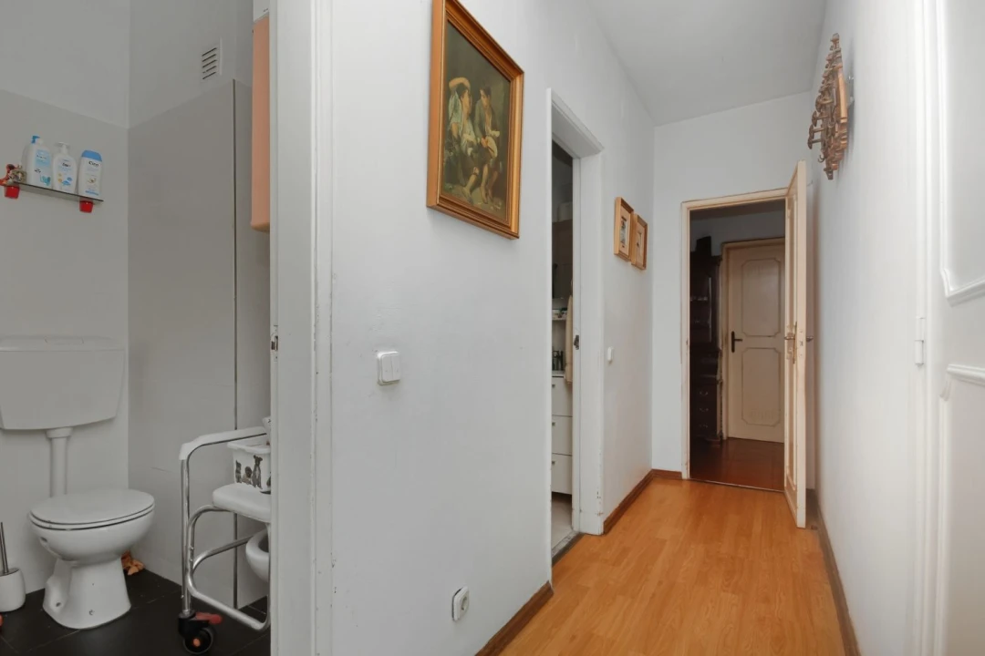 Apartamento T4 para Venda em Algueirão-Mem Martins Foto 12