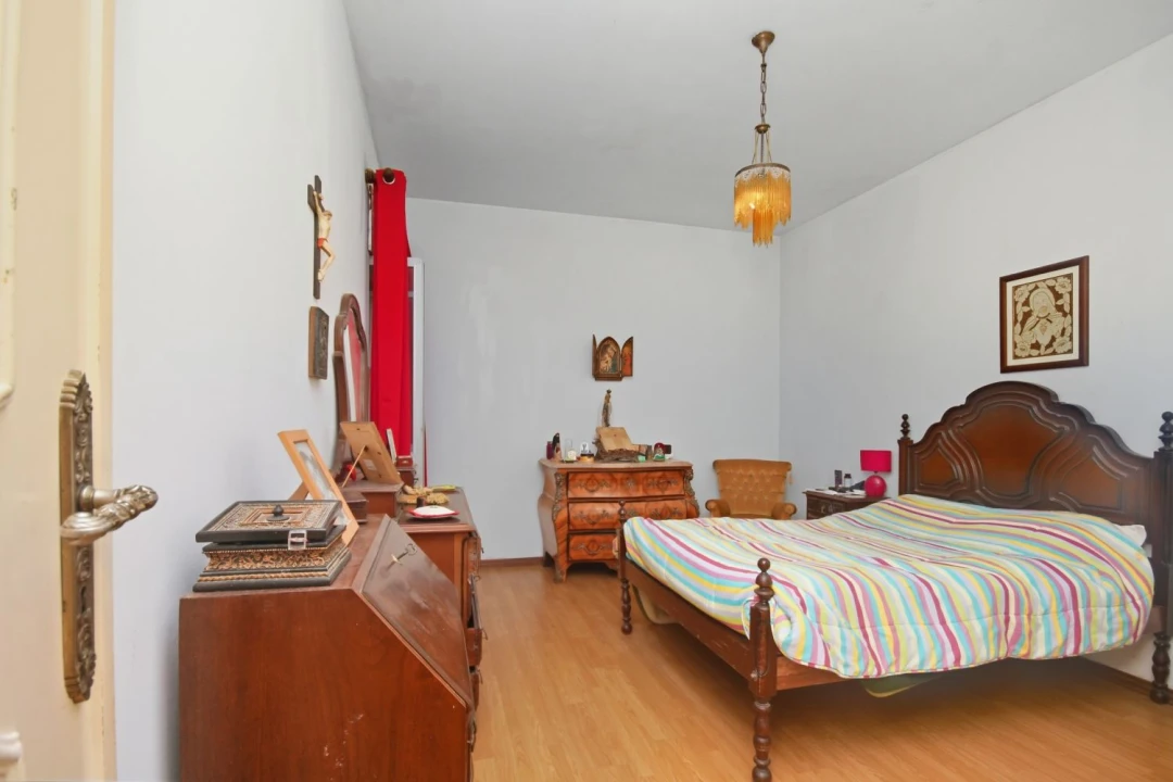 Apartamento T4 para Venda em Algueirão-Mem Martins Foto 14