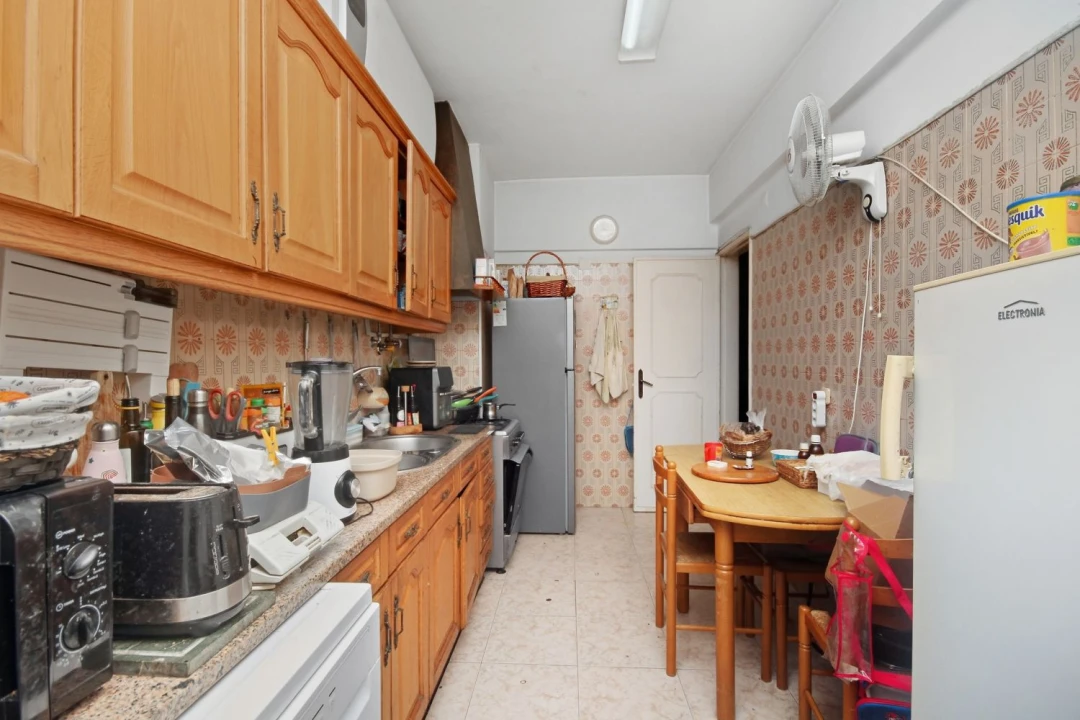 Apartamento T4 para Venda em Algueirão-Mem Martins Foto 7