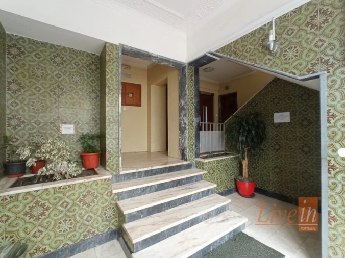 Apartamento T3 para Venda em Carregado e Cadafais Foto 3