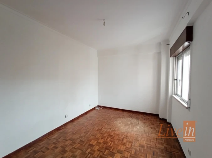 Apartamento T3 para Venda em Carregado e Cadafais Foto 13