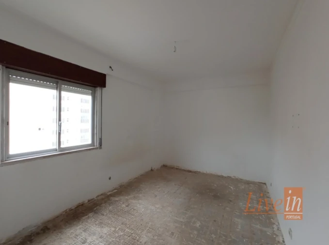 Apartamento T3 para Venda em Carregado e Cadafais Foto 15