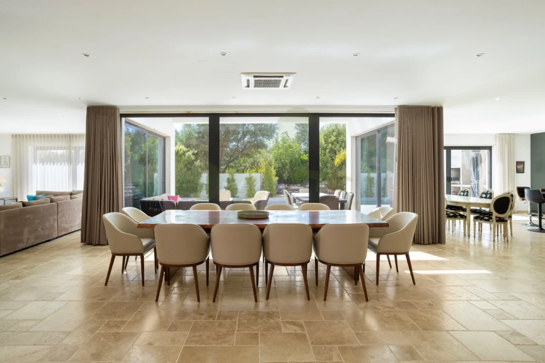 Moradia T4 para Venda em Quelfes Foto 14