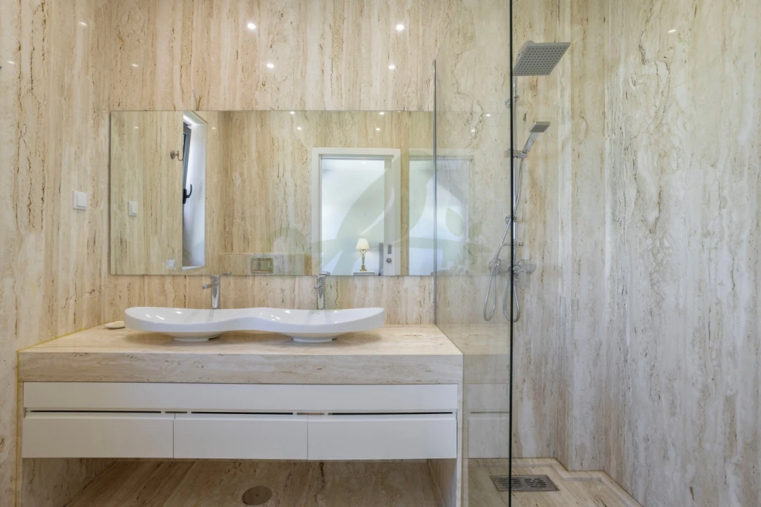 Moradia T4 para Venda em Quelfes Foto 36