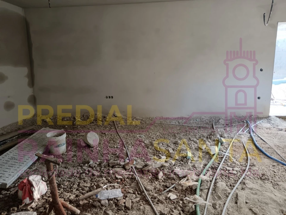 Moradia T4 para Venda em Santa Clara e Castelo Viegas Foto 12