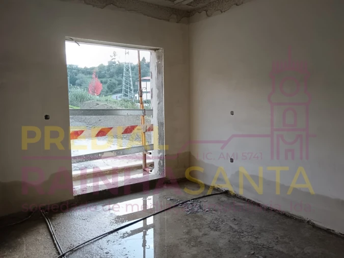 Moradia T4 para Venda em Santa Clara e Castelo Viegas Foto 7