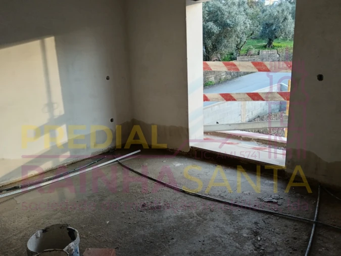 Moradia T4 para Venda em Santa Clara e Castelo Viegas Foto 8