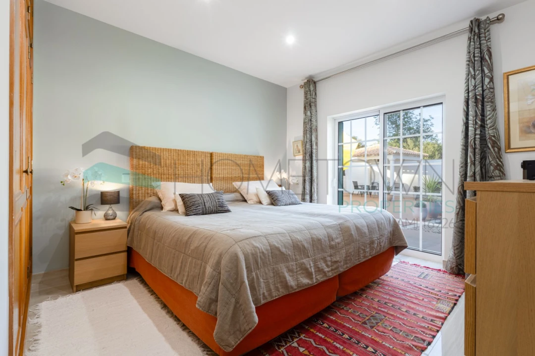 Moradia T3 para Venda em Quarteira Foto 21