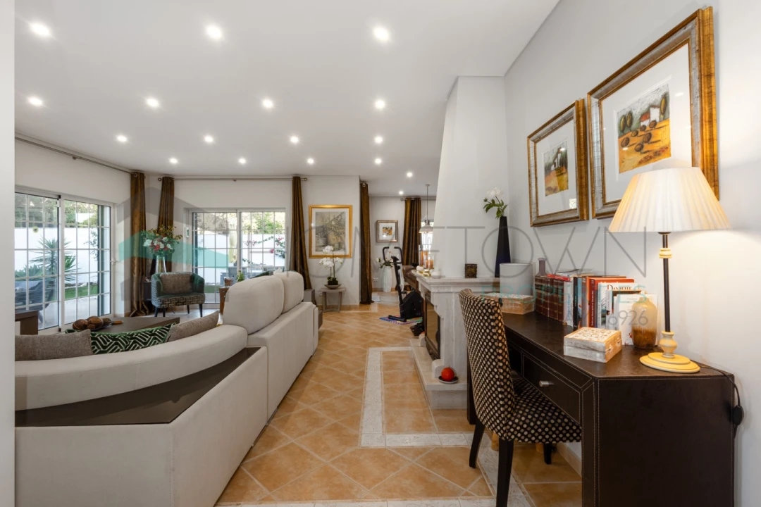 Moradia T3 para Venda em Quarteira Foto 23