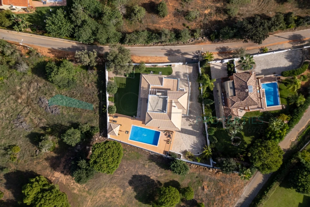 Moradia T3 para Venda em Quarteira Foto 36