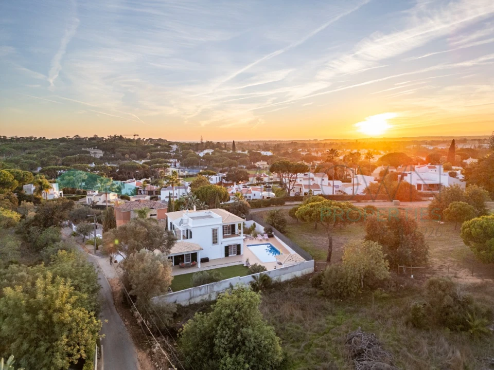 Moradia T3 para Venda em Quarteira Foto 71