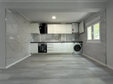 Apartamento T3 para Venda em Laranjeiro e Feijó