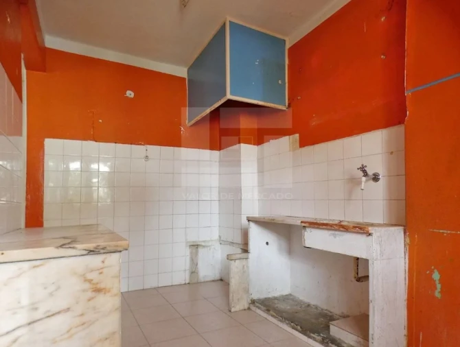 Apartamento T3 para Venda em Laranjeiro e Feijó Foto 2