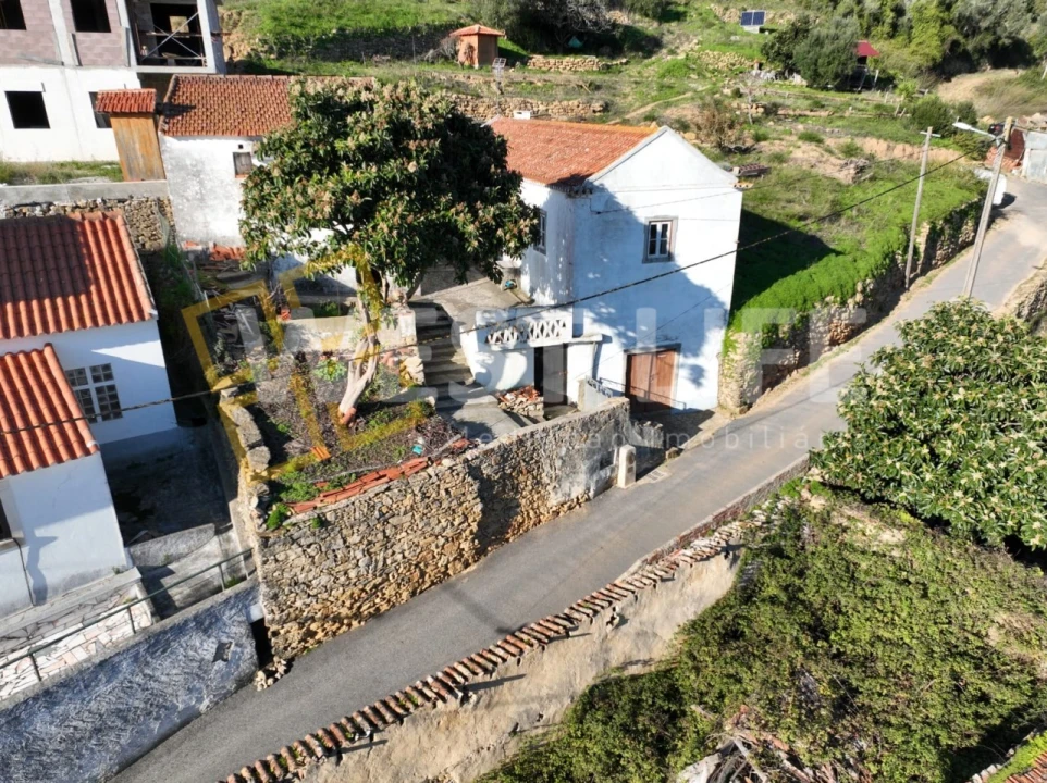 Moradia T2 para Venda em Igreja Nova e Cheleiros Foto 9