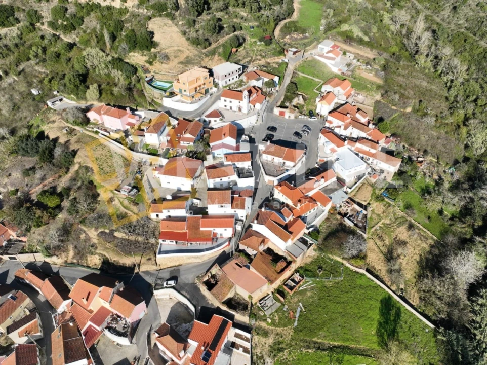 Moradia T2 para Venda em Igreja Nova e Cheleiros Foto 34