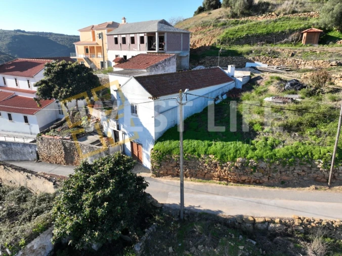 Moradia T2 para Venda em Igreja Nova e Cheleiros Foto 19