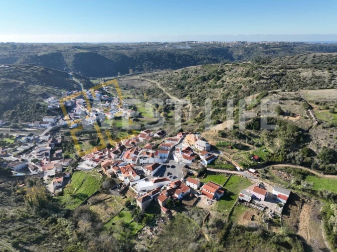 Moradia T2 para Venda em Igreja Nova e Cheleiros Foto 33