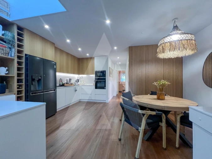 Apartamento T2 para Venda em Quarteira Foto 4