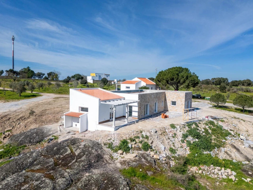 Moradia T3 para Venda em Alpalhão Foto 8