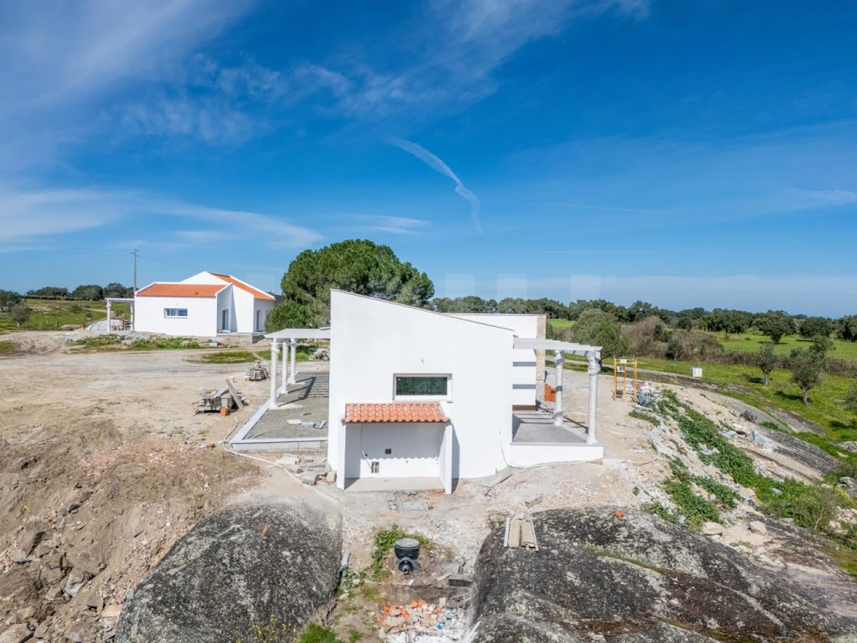 Moradia T3 para Venda em Alpalhão Foto 9