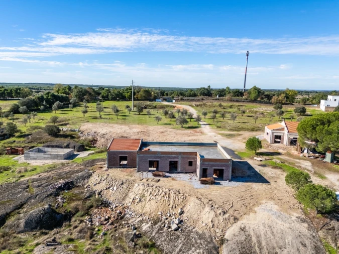 Moradia T3 para Venda em Alpalhão Foto 2