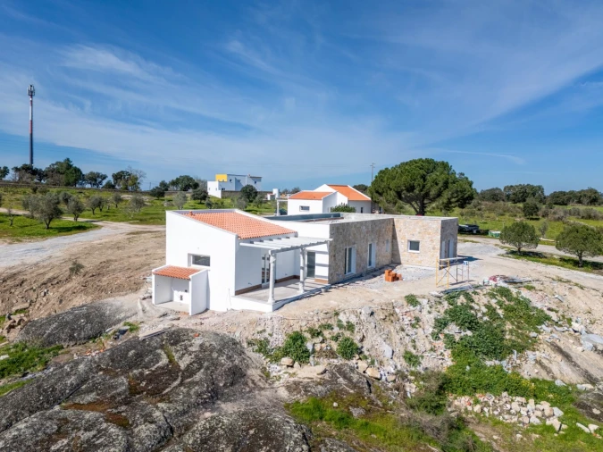 Moradia T3 para Venda em Alpalhão Foto 8