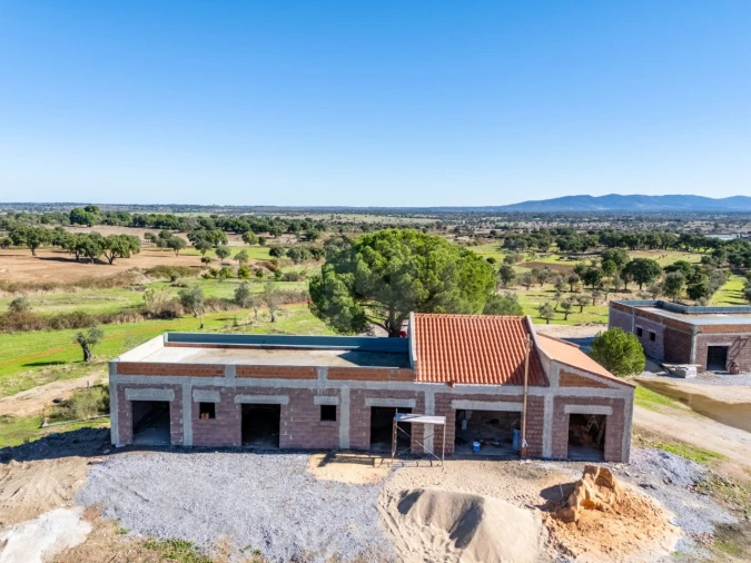 Moradia T3 para Venda em Alpalhão Foto 2