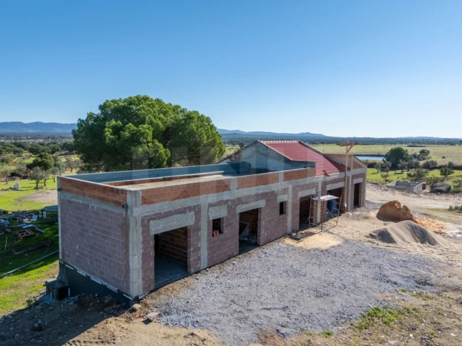 Moradia T3 para Venda em Alpalhão Foto 3