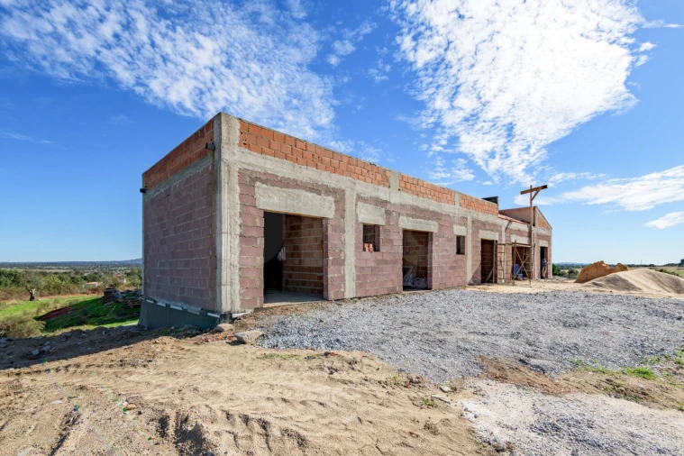 Moradia T3 para Venda em Alpalhão Foto 4