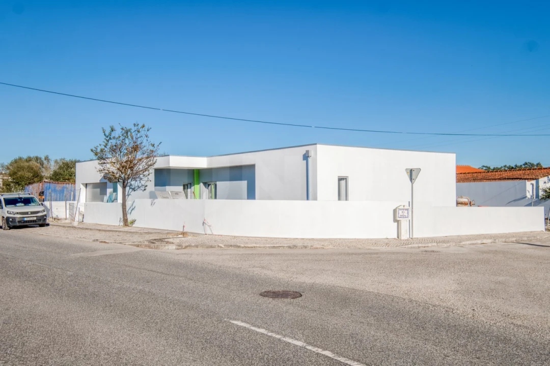 Moradia T4 para Venda em Nadadouro Foto 1