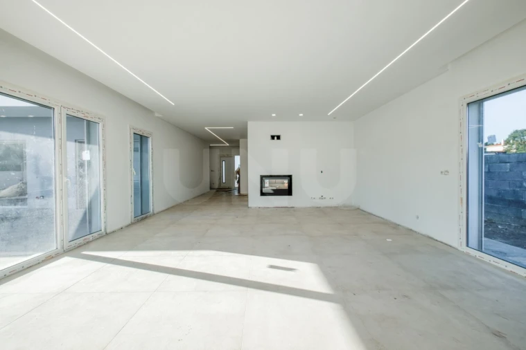 Moradia T4 para Venda em Nadadouro Foto 8