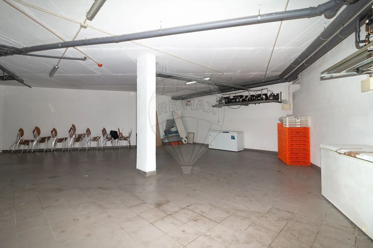 Negócio para Venda em Alhandra, São João dos Montes e Calhandriz Foto 6