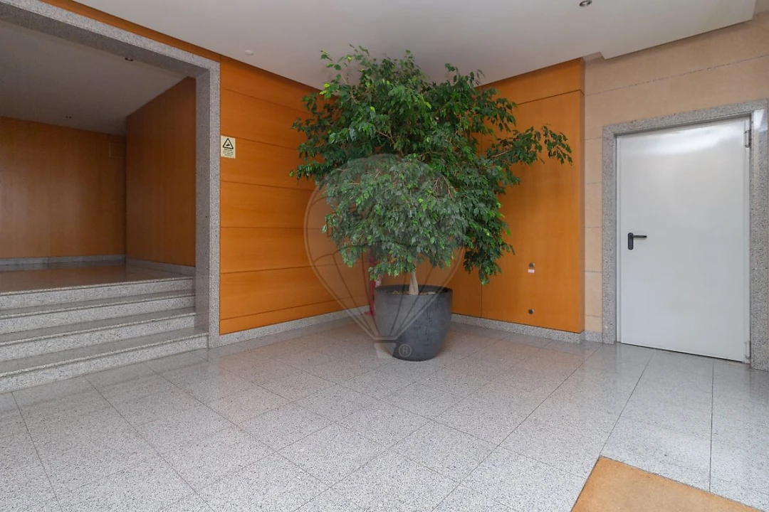 Negócio para Venda em Alhandra, São João dos Montes e Calhandriz Foto 9