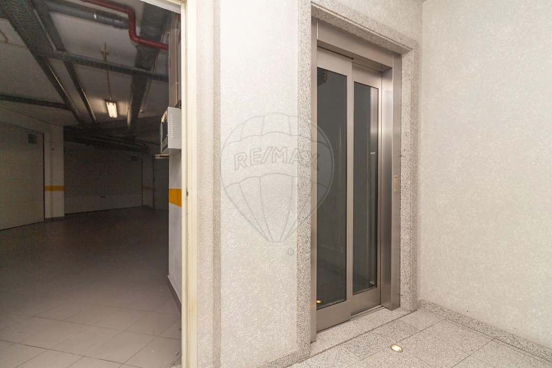 Negócio para Venda em Alhandra, São João dos Montes e Calhandriz Foto 12