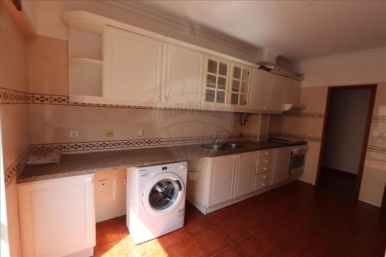 Apartamento T3 para Venda em Quinta do Conde Foto 2