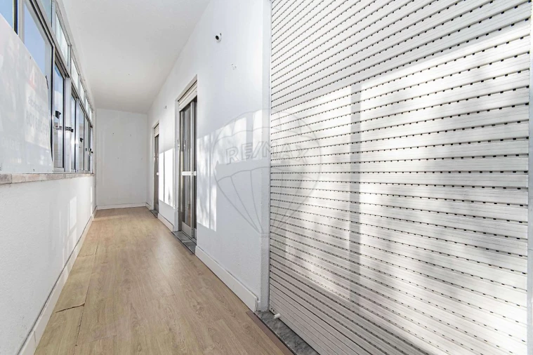 Apartamento T3 para Venda em Alfragide Foto 23