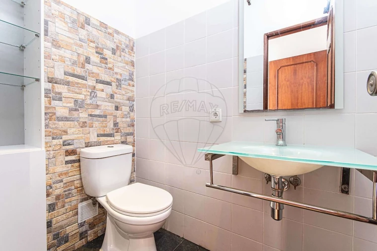 Apartamento T3 para Venda em Alfragide Foto 14