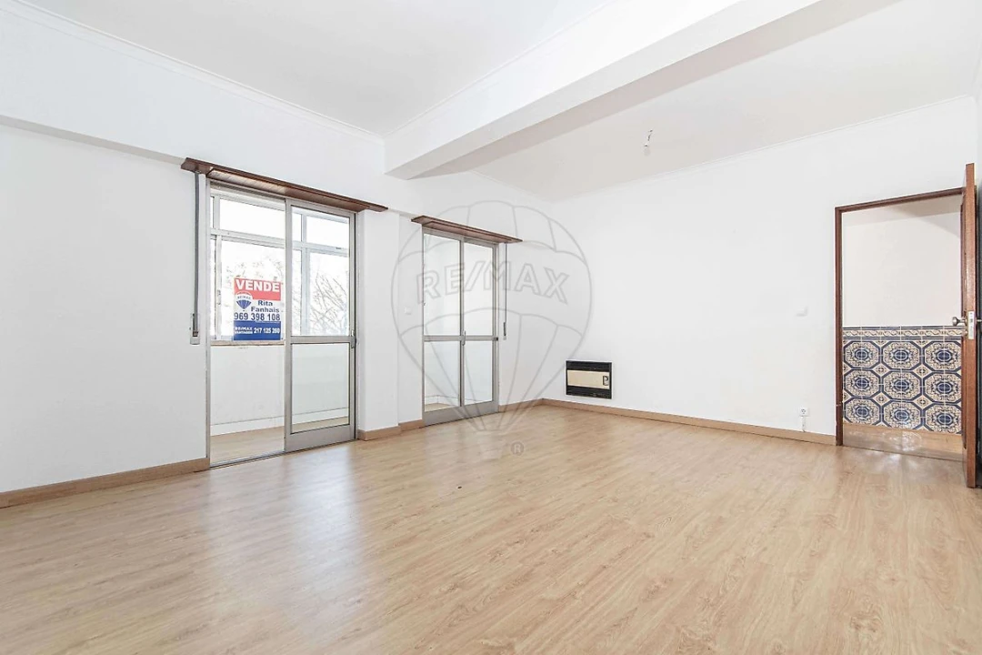 Apartamento T3 para Venda em Alfragide Foto 5