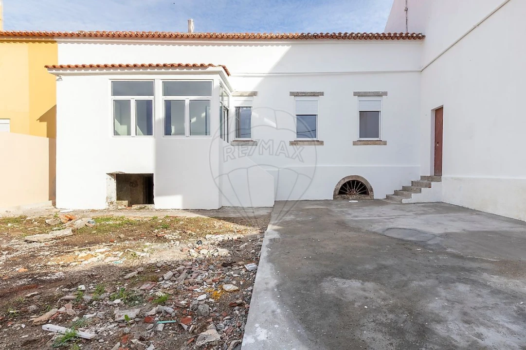 Moradia T3 para Venda em Turcifal Foto 1