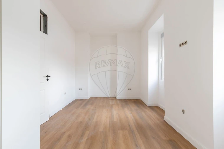 Moradia T3 para Venda em Turcifal Foto 9