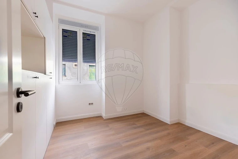 Moradia T3 para Venda em Turcifal Foto 13