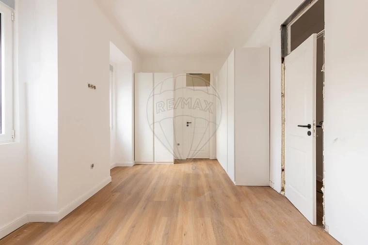 Moradia T3 para Venda em Turcifal Foto 8