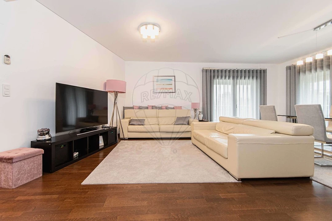 Apartamento T5 para Venda em Alverca do Ribatejo e Sobralinho Foto 12