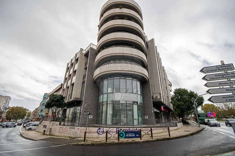 Apartamento T5 para Venda em Alverca do Ribatejo e Sobralinho Foto 2