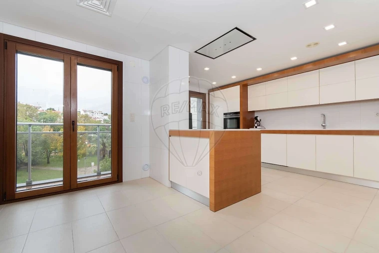 Apartamento T5 para Venda em Alverca do Ribatejo e Sobralinho Foto 36